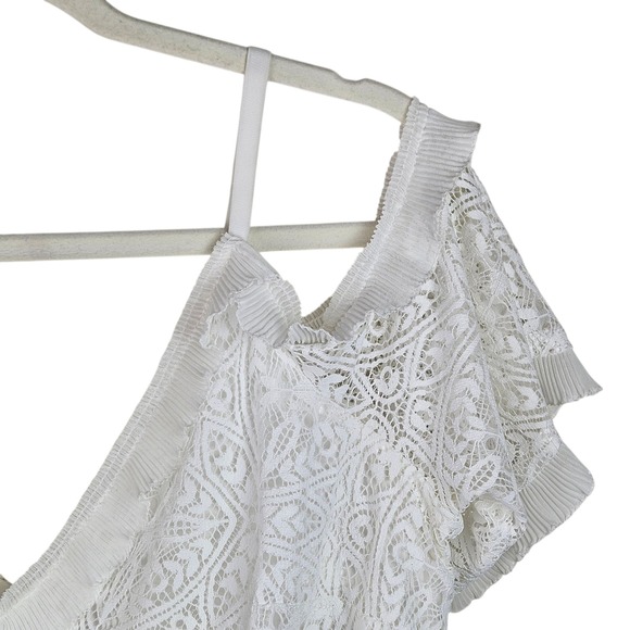 White House Black Market White Lace Ruffle Cold Shoulder‎ Top Size M - Picture 4 of 12